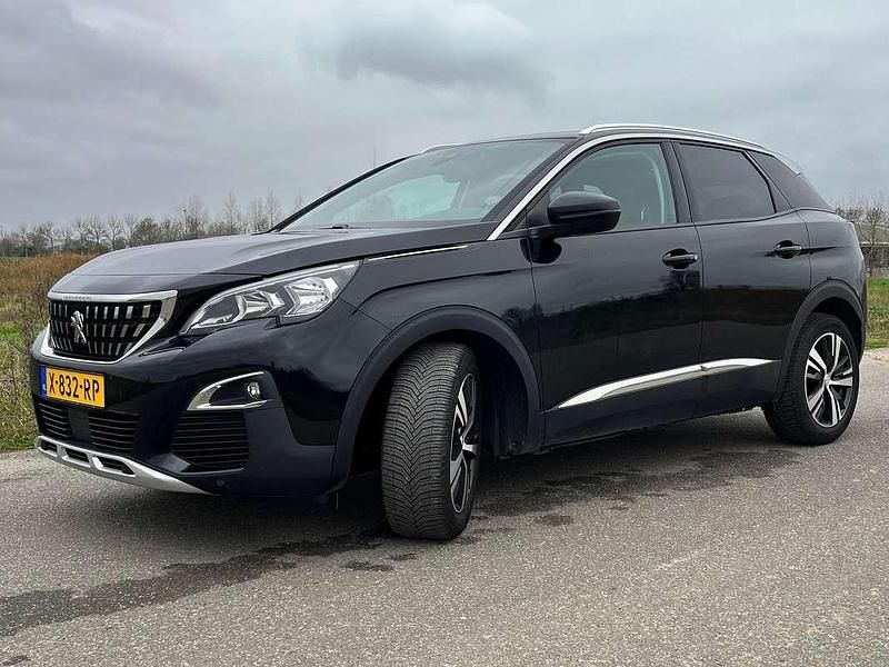 Zwart Gebruikt 2017 Peugeot 3008 MPV | € 12.700 (Eerlijke prijs) - Afbeelding 1/4