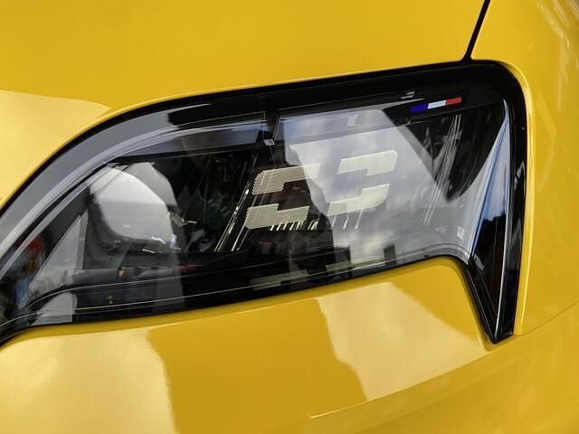 Nieuw Renault R5 Komfort 110 kW (150 PK) 2026 Geel Hatchback