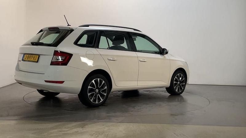 Occasion Skoda Fabia Business Line 95 PK (69 kW) 2020 Wit Stationwagen