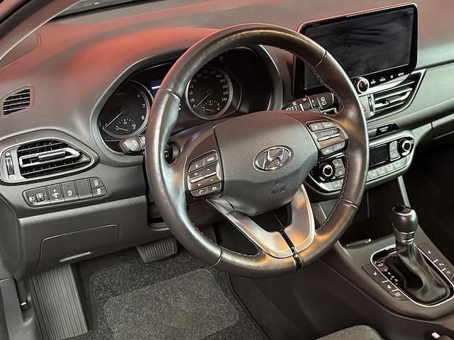 Occasion Hyundai i30 Comfort 2023 Zwart (metallic) Stationwagen
