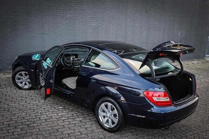 Occasion Mercedes C180 157 PK (115 kW) 2011 Blauw Coupé
