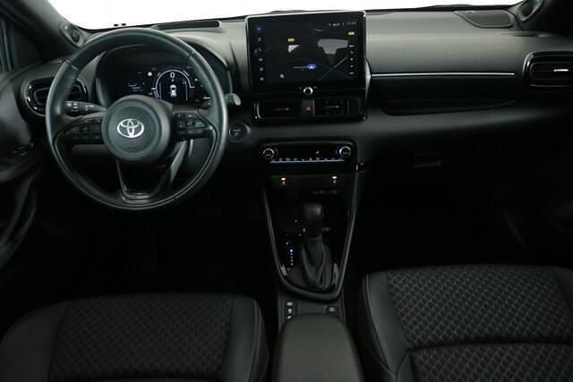 Occasion Toyota Yaris Executive 129 PK (94 kW) 2024 Grijs Hatchback
