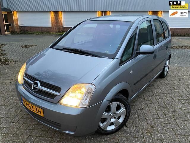 Grijs Gebruikt 2004 Opel Meriva MPV | € 2.600 (Eerlijke prijs) - Afbeelding 1/4