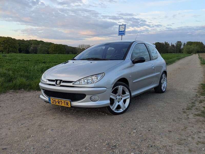 Zilver Gebruikt 2005 Peugeot 206 RC Hatchback | € 14.750 - Afbeelding 1/4