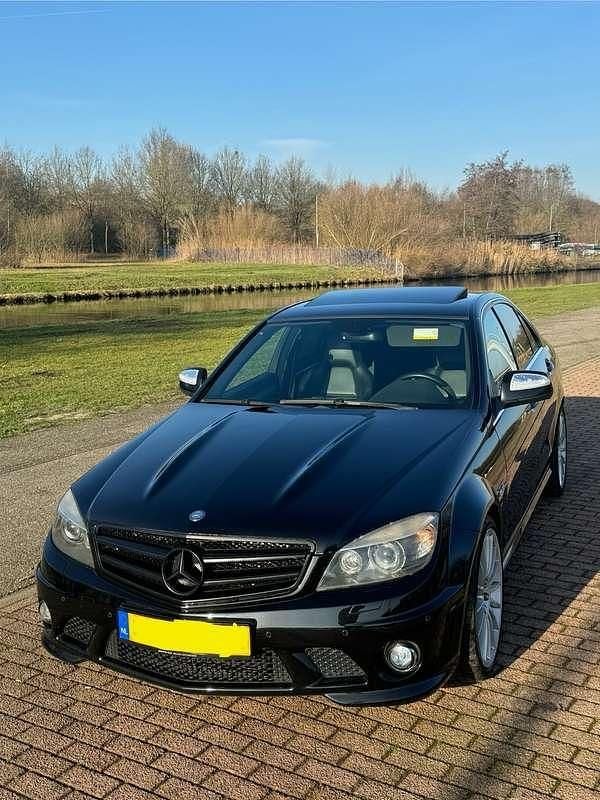 Occasion 2008 Mercedes C63 AMG AMG Sedan | € 23.000 (Goede deal) - Afbeelding 1/4