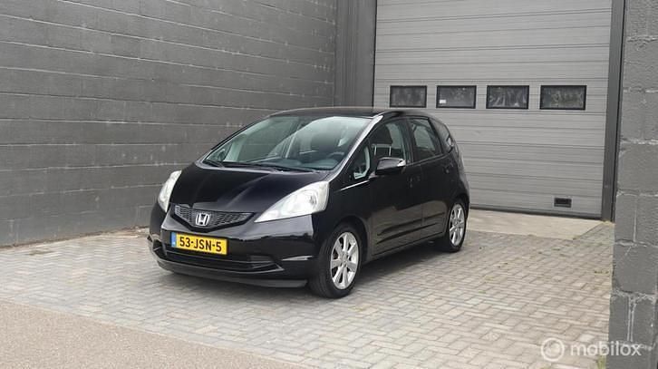 Zwart Gebruikt 2009 Honda Jazz Comfort Hatchback | € 7.995 (Iets duurder) - Afbeelding 1/4