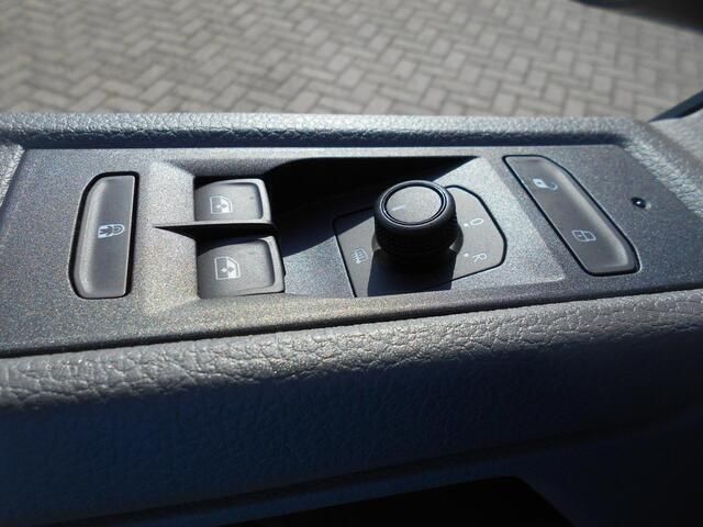 Occasion VW T6.1 Business 90 PK (66 kW) 2022 Grijs Van