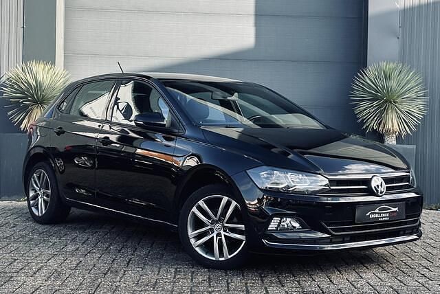 Zwart Occasion 2019 VW Polo Beats Hatchback | € 15.950 (Eerlijke prijs) - Afbeelding 1/4