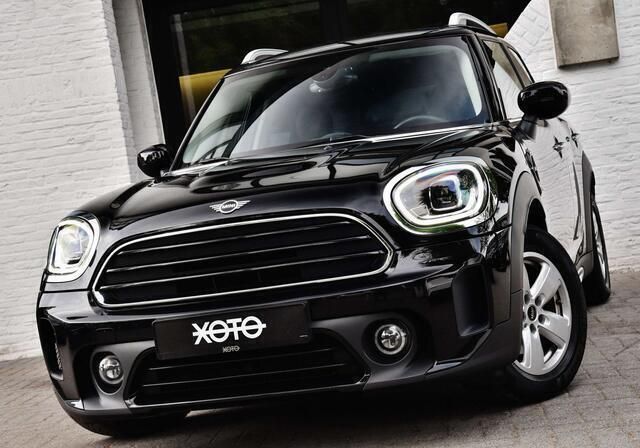 Zwart Gebruikt 2021 Mini ONE Hatchback | € 21.950 - Afbeelding 1/4