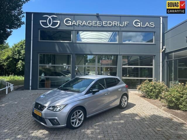 Grijs Gebruikt 2020 Seat Ibiza Business Hatchback | € 15.950 (Iets duurder) - Afbeelding 1/4