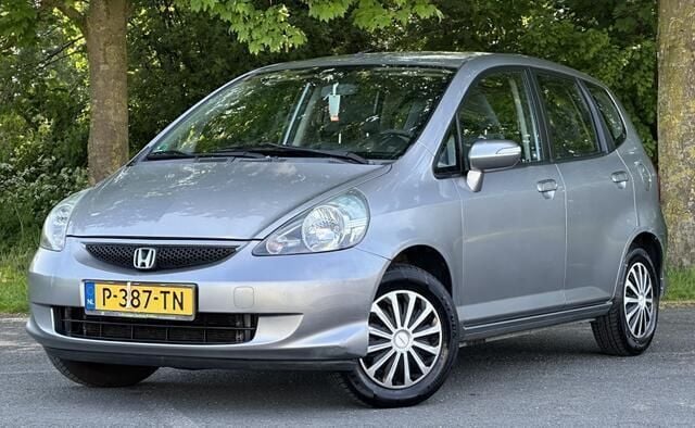 Grijs Gebruikt 2005 Honda Jazz Hatchback | € 1.100 (Super prijs) - Afbeelding 1/4
