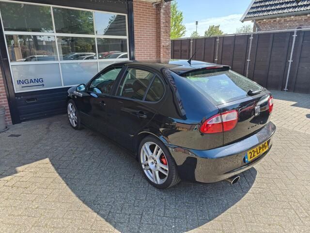 Occasion Seat Leon 204 PK (150 kW) 2003 Zwart Hatchback
