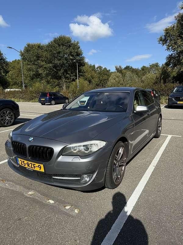 Grijs Gebruikt 2010 BMW 535 Executive Sedan | € 11.250 (Super prijs) - Afbeelding 1/4