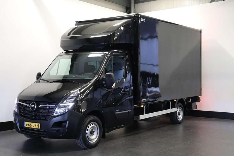 Zwart Gebruikt 2021 Opel Movano Van | € 23.900 - Afbeelding 1/3