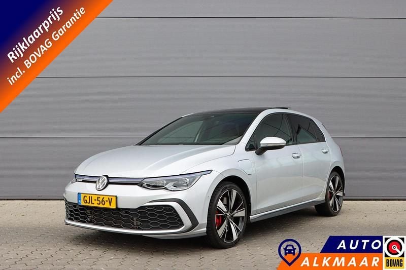 Grijs Gebruikt 2021 VW Golf VIII GTE Hatchback | € 28.900 (Eerlijke prijs) - Afbeelding 1/4