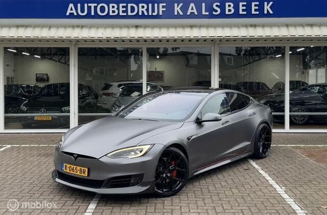 Zwart Gebruikt 2020 Tesla Model S Long Range Sedan | € 46.999 - Afbeelding 1/4