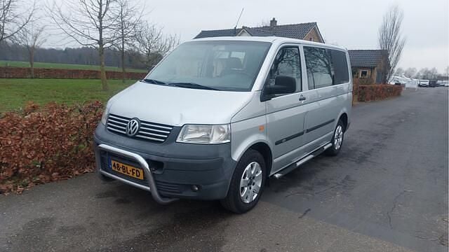 Grijs (metallic) Occasion 2004 VW T5 Van | € 2.500 (Goede deal) - Afbeelding 1/4