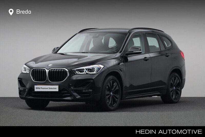 Zwart Gebruikt 2022 BMW X1 Sport Line SUV | € 34.880 (Eerlijke prijs) - Afbeelding 1/4