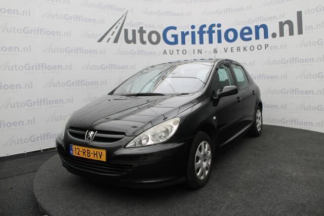 Zwart Gebruikt 2005 Peugeot 307 Premium Hatchback | € 1.690 (Eerlijke prijs) - Afbeelding 1/4
