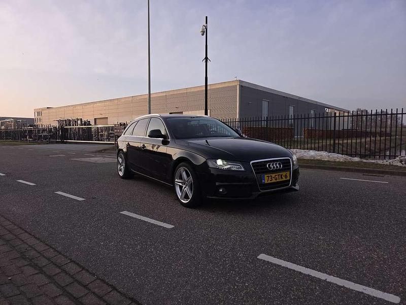 Zwart Occasion 2008 Audi A4 Stationwagen | € 6.000 (Eerlijke prijs) - Afbeelding 1/4