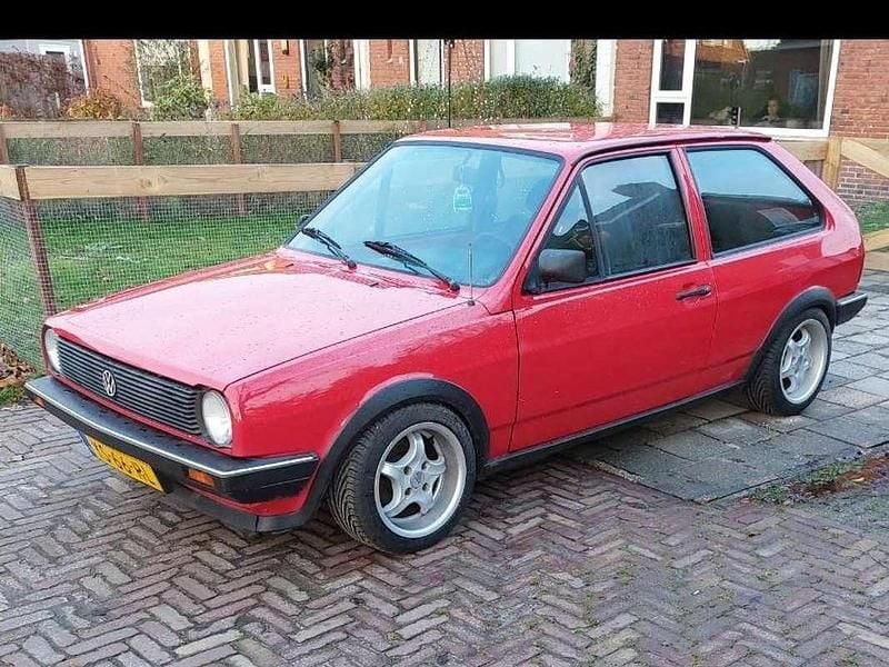 Rood Gebruikt 1990 VW Polo Coupé | € 2.350 - Afbeelding 1/4