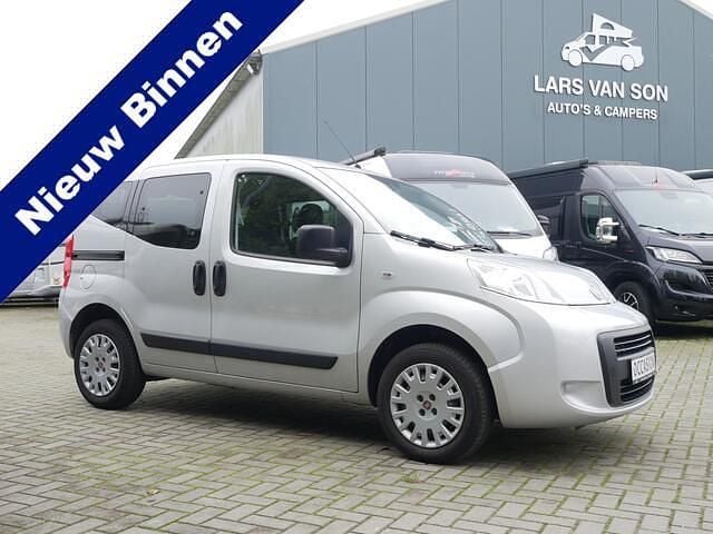 Zilver Gebruikt 2015 Fiat Qubo Trekking MPV | € 8.495 (Duur) - Afbeelding 1/4