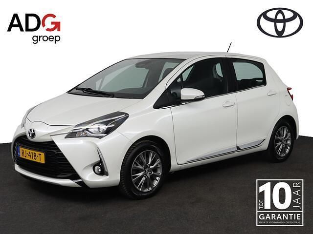 Wit Gebruikt 2017 Toyota Yaris Executive Hatchback | € 16.450 (Eerlijke prijs) - Afbeelding 1/4