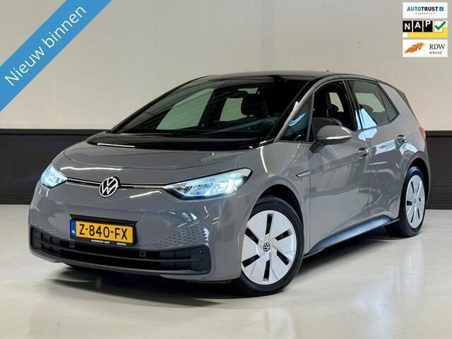 Grijs Gebruikt 2021 VW ID.3 Pro Hatchback | € 15.900 (Eerlijke prijs) - Afbeelding 1/4