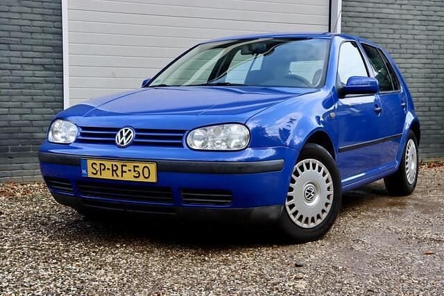 Blauw Gebruikt 1998 VW Golf IV Trendline | € 999 (Goede deal) - Afbeelding 1/4