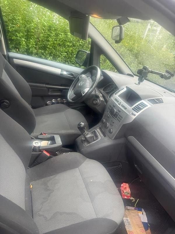 Gebruikt 2012 Opel Zafira | € 2.750 - Afbeelding 1/1