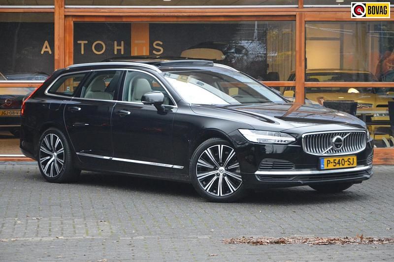 Zwart Gebruikt 2022 Volvo V90 Inscription Stationwagen | € 27.950 (Eerlijke prijs) - Afbeelding 1/4