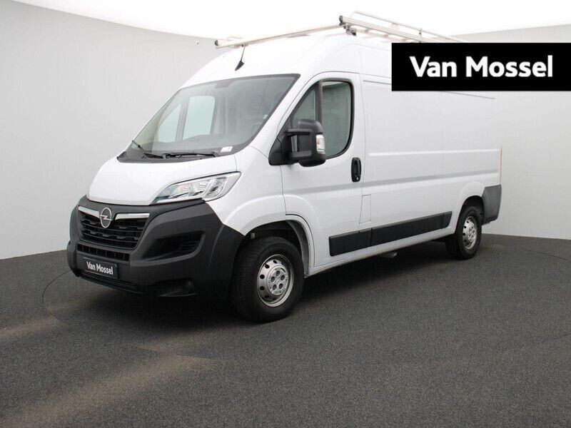 Wit Gebruikt 2023 Opel Movano Van | € 18.900 (Super prijs) - Afbeelding 1/4