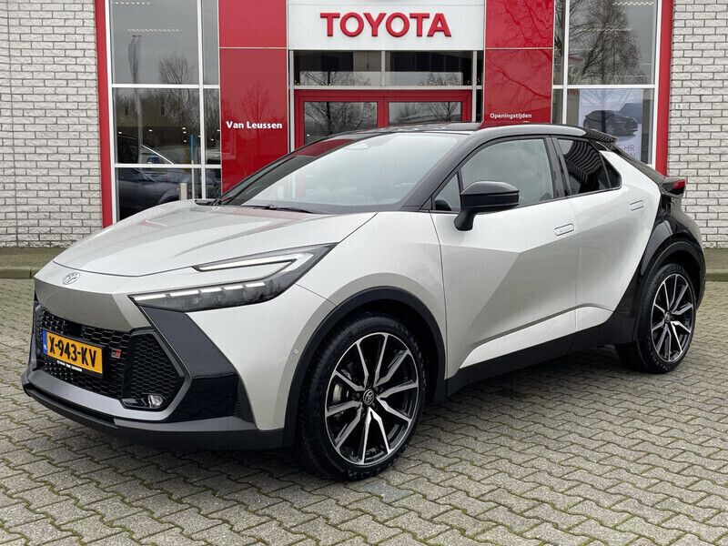 Grijs Gebruikt 2024 Toyota C-HR Edition SUV | € 42.890 (Eerlijke prijs) - Afbeelding 1/4
