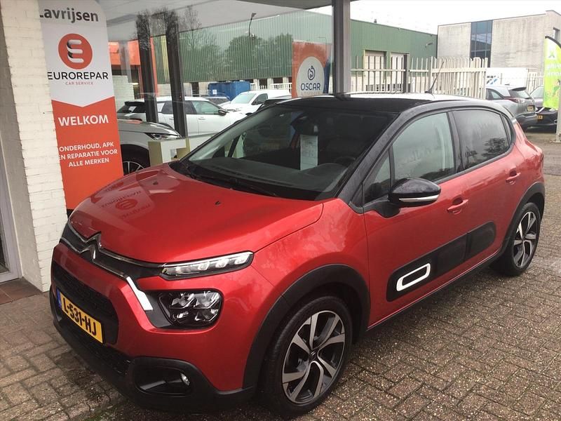 Rood Gebruikt 2021 Citroën C3 PureTech Hatchback | € 13.995 (Eerlijke prijs) - Afbeelding 1/4