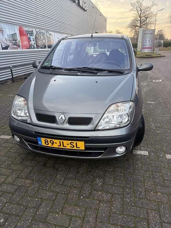 Occasion Renault Scénic 107 PK (78 kW) 2001 Grijs MPV