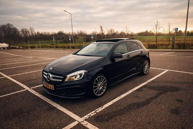 Zwart Gebruikt 2013 Mercedes A200 Prestige Stationwagen | € 12.950 (Iets duurder) - Afbeelding 1/4