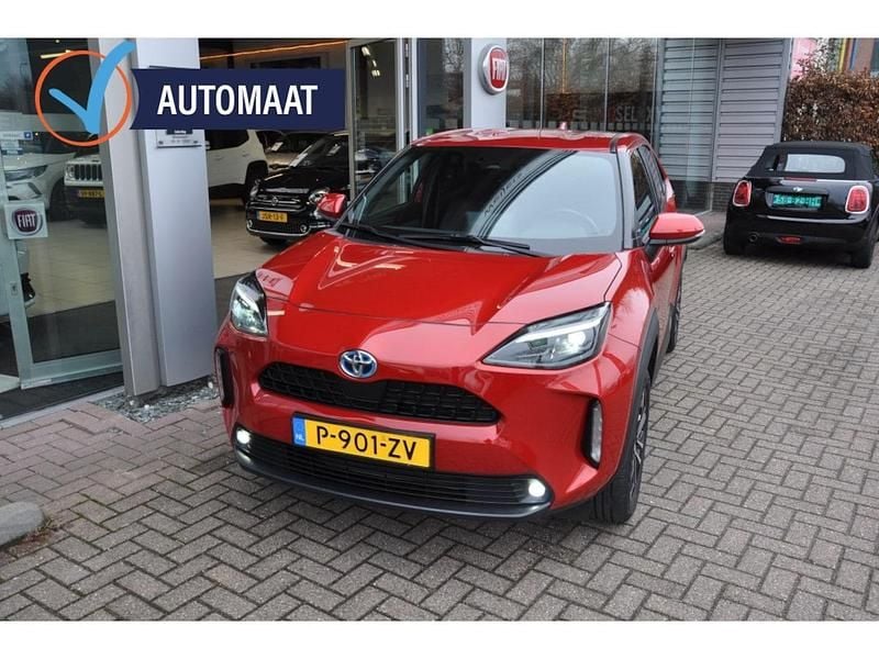 Rood Occasion 2022 Toyota Yaris Cross SUV | € 24.750 (Goede deal) - Afbeelding 1/4