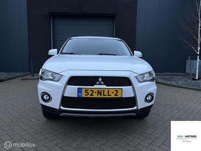 Wit Occasion 2010 Mitsubishi Outlander Invite SUV | € 8.499 (Eerlijke prijs) - Afbeelding 1/4