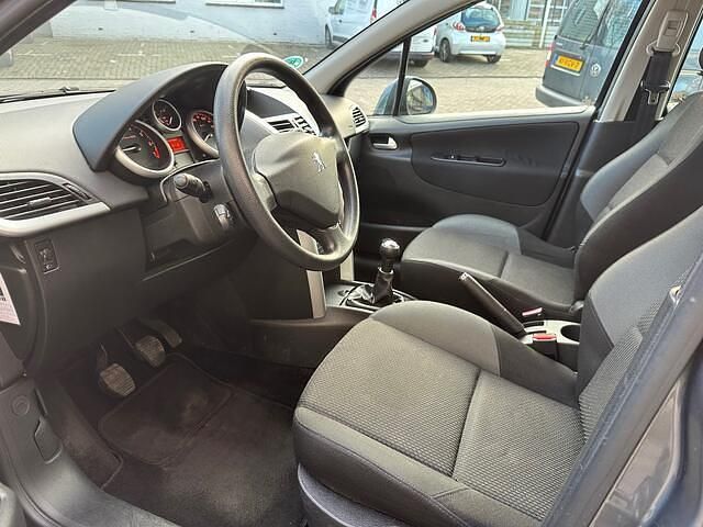 Occasion Peugeot 207 Access 95 PK (69 kW) 2011 Grijs Hatchback