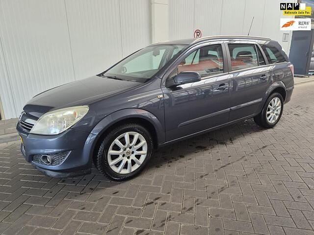 Grijs Gebruikt 2007 Opel Astra Stationwagen | € 1.743 (Eerlijke prijs) - Afbeelding 1/4