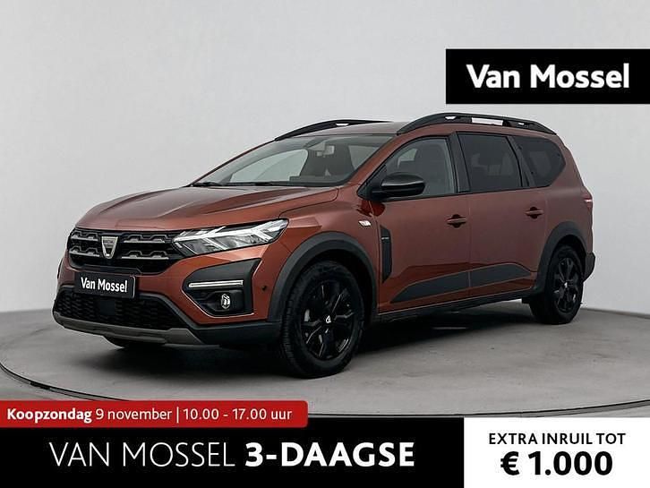 Bruin, metallic lak Gebruikt 2022 Dacia Jogger Extreme MPV | € 18.440 (Eerlijke prijs) - Afbeelding 1/4