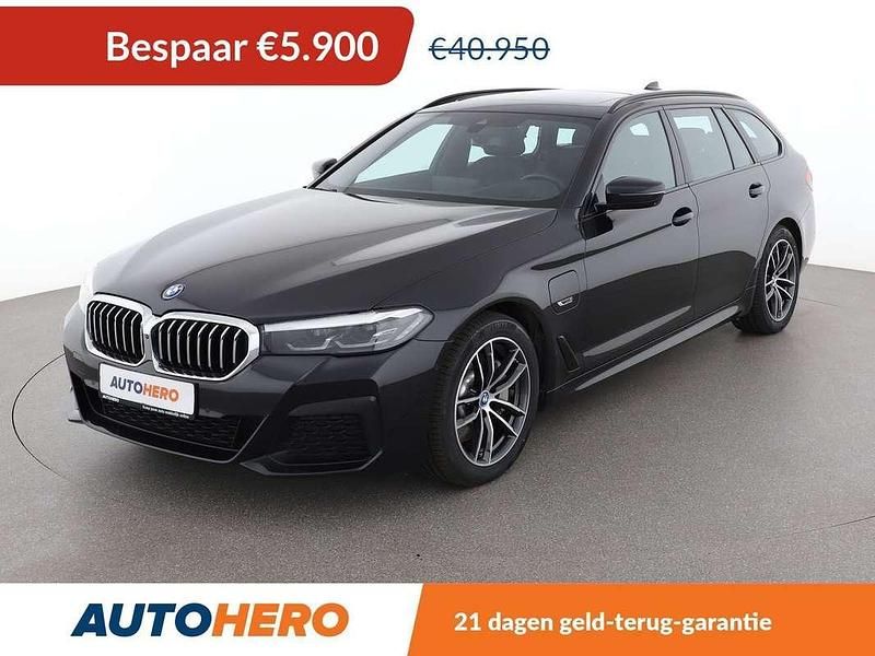 Zwart Gebruikt 2022 BMW 530e M Sport Stationwagen | € 35.249 (Super prijs) - Afbeelding 1/3