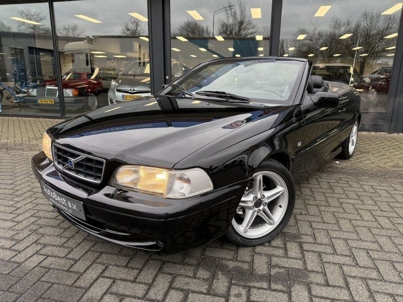 Zwart Gebruikt 2011 Volvo C70 Cabriolet | € 2.999 - Afbeelding 1/4