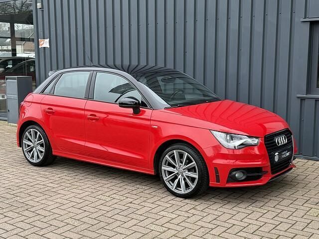 Occasion Audi A1 Sportback S-Line 86 PK (63 kW) 2013 Rood (metallic) Hatchback