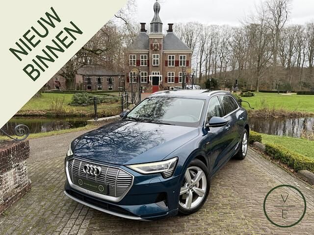 Blauw Occasion 2019 Audi e-tron Design SUV | € 20.444 (Eerlijke prijs) - Afbeelding 1/4