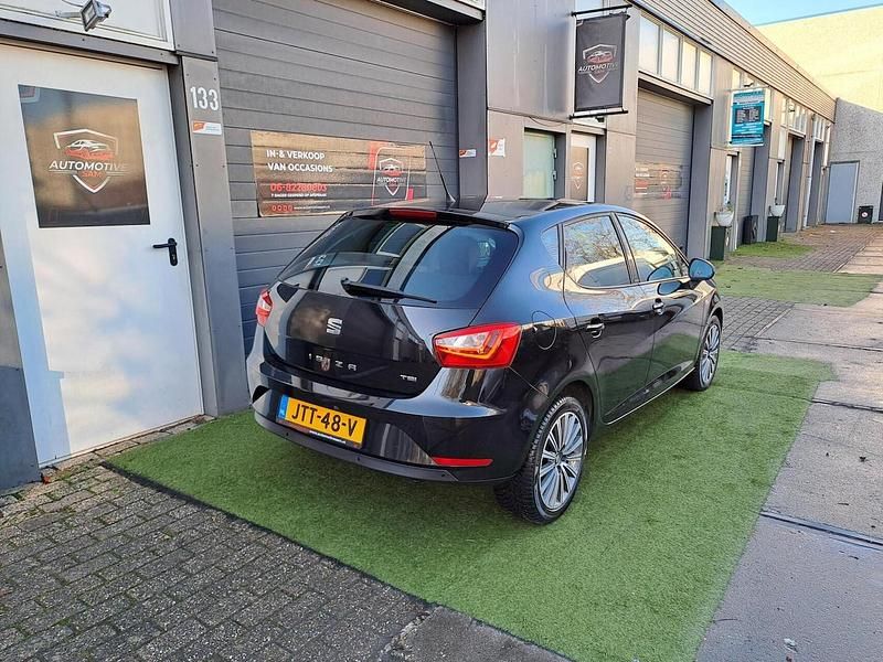 Zwart (metallic) Occasion 2016 Seat Ibiza CONNECT Hatchback | € 7.250 (Goede deal) - Afbeelding 1/4