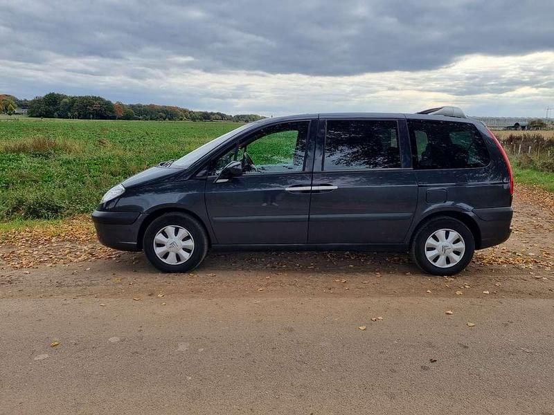 Zwart Occasion 2005 Citroën C8 MPV | € 550 - Afbeelding 1/4