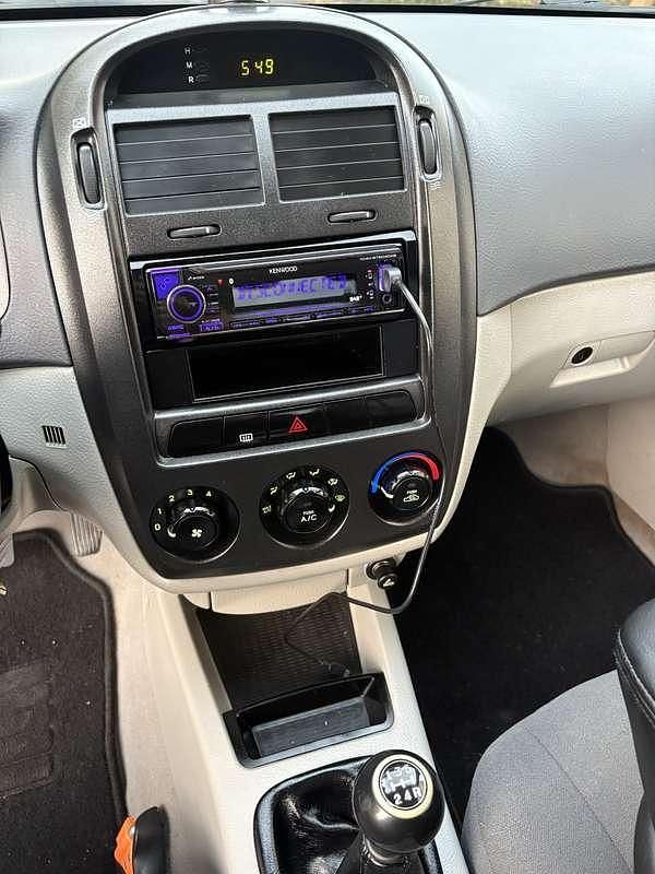 Occasion Kia Cerato 105 PK (77 kW) 2008 Grijs MPV