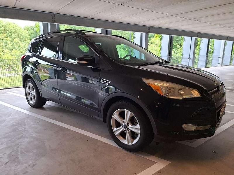 Zwart Gebruikt 2013 Ford Escape SE SUV | € 9.750 - Afbeelding 1/4