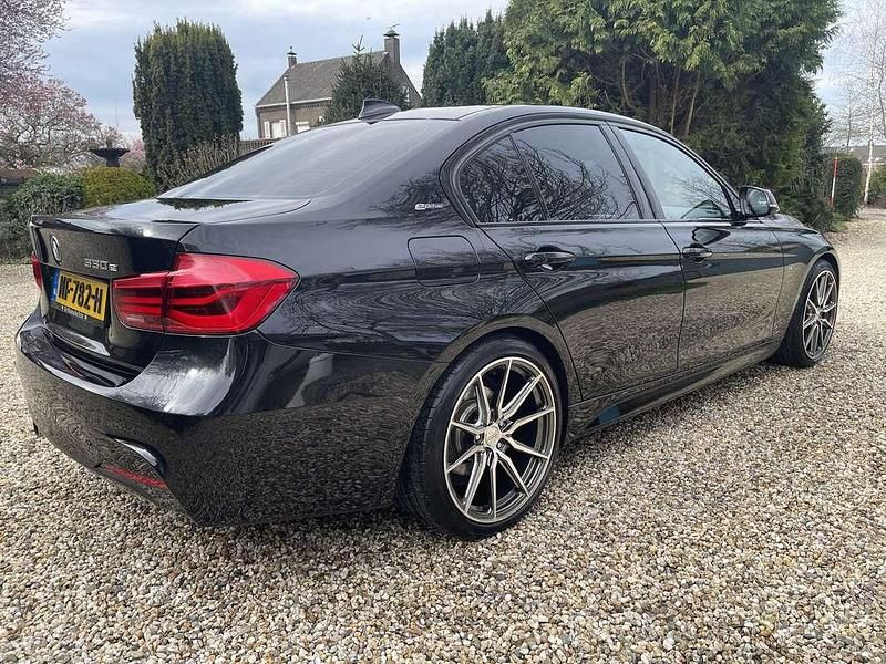 Occasion BMW 330 184 PK (135 kW) 2016 Zwart Sedan